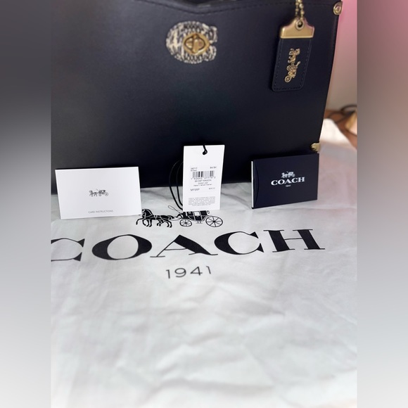 Black coach mason caryall - Picture 9 of 11